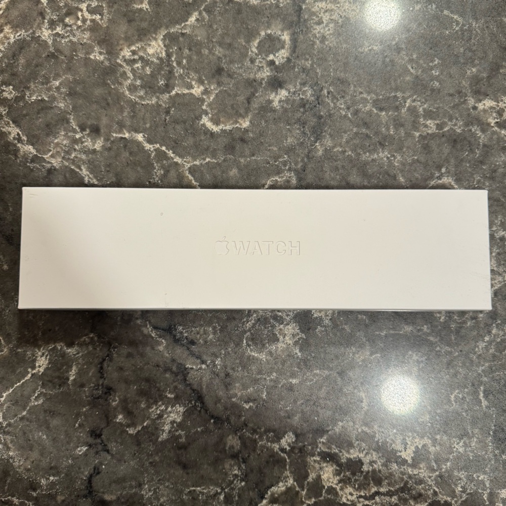 Apple Watch Series 8 (GPS) 45mm Aluminum
Case with Midnight Sport Band - S/M - Picture 9 of 11